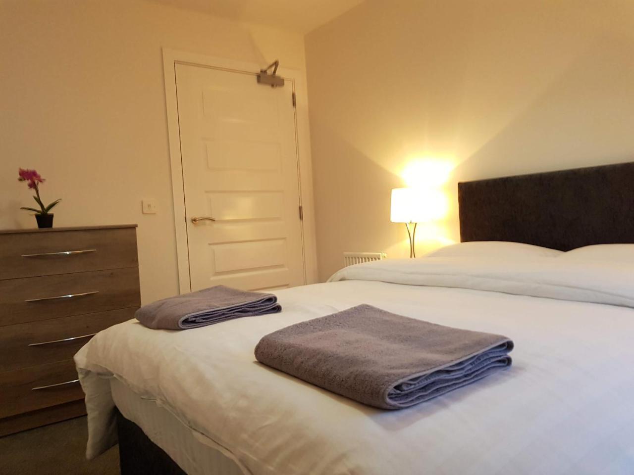 11 Royal View Apartments Стърлинг Екстериор снимка