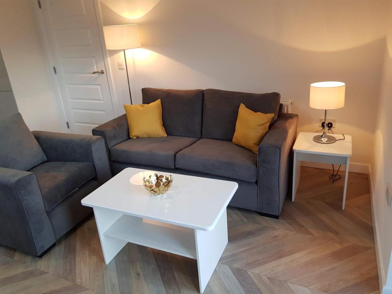 11 Royal View Apartments Стърлинг Екстериор снимка